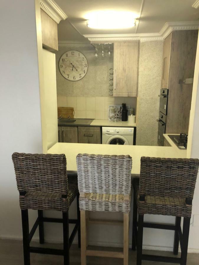 Summer Sands - Durban North Beach Accommodation Exteriör bild
