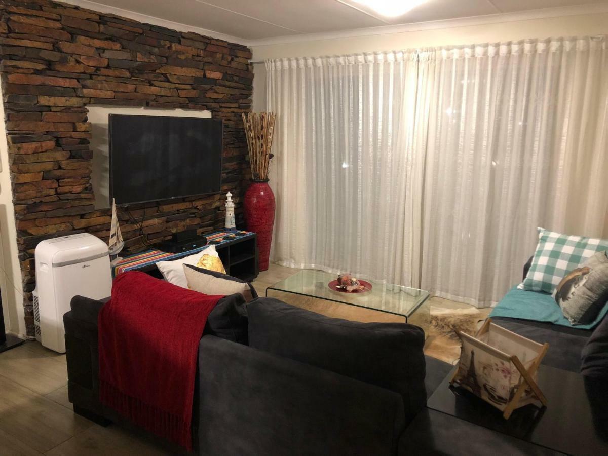 Summer Sands - Durban North Beach Accommodation Exteriör bild
