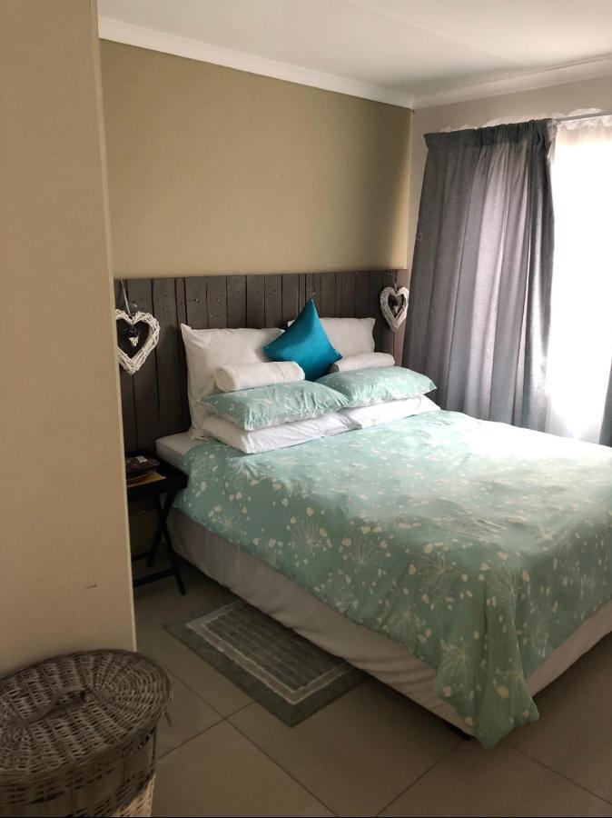 Summer Sands - Durban North Beach Accommodation Exteriör bild